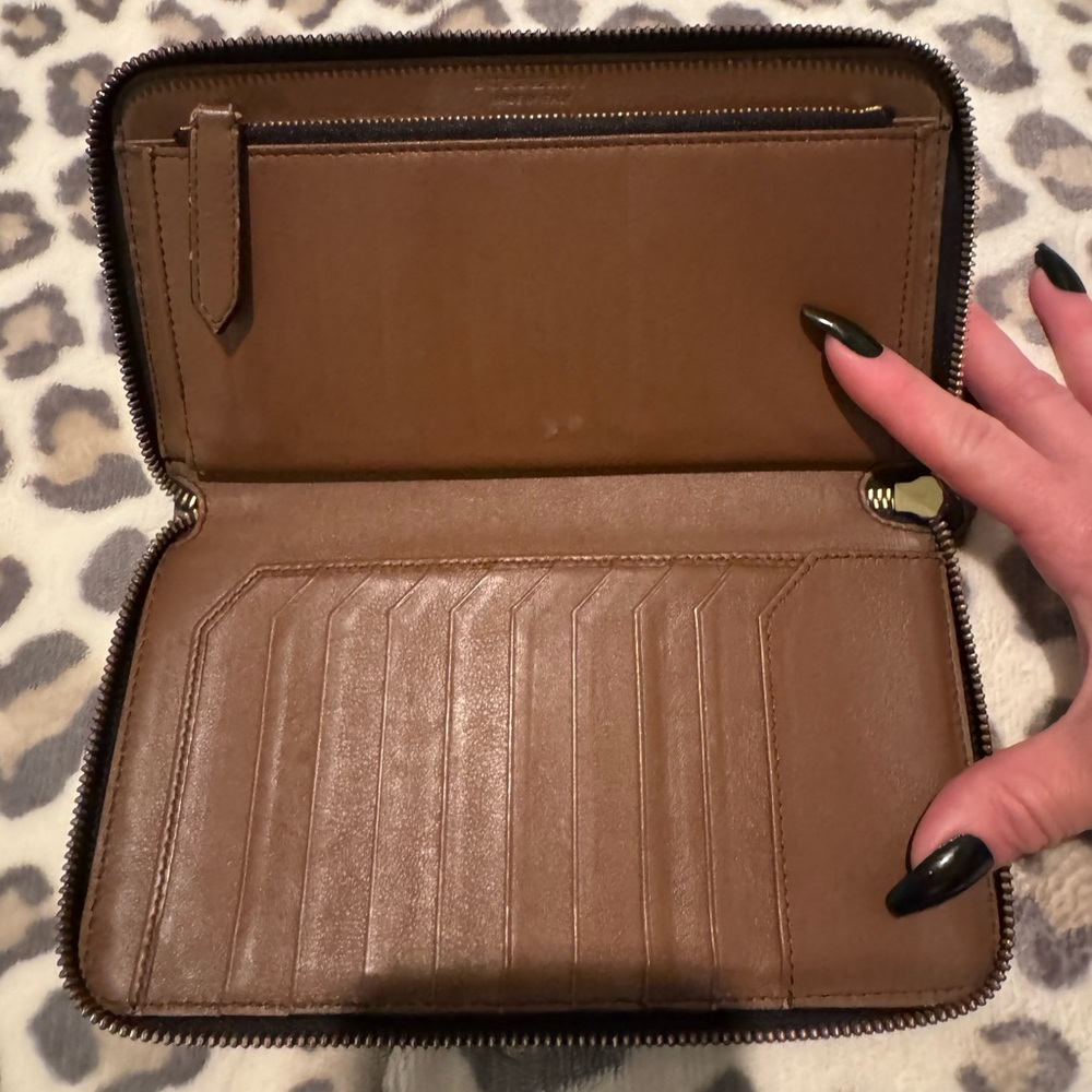 Burberry Brown Leather Zip Wallet with Gold-Tone Hardware - Picture 6 of 12